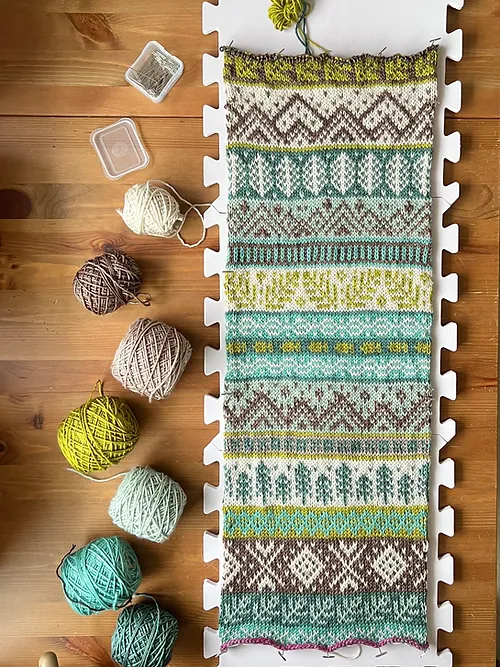 Mountain Doodle (Infinity Cowl) - Image 5